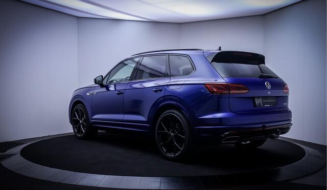 Volkswagen TOUAREG 3.0 eHybrid R 4MOTION 462PK PANO | HEAD UP | DYNAUDIO | MEMORY | 360 CAM | ACC | STOELCLIMA | LUCHTVERING | ELEK TREKHAAK | ACC | FULL LED | LMV 22''