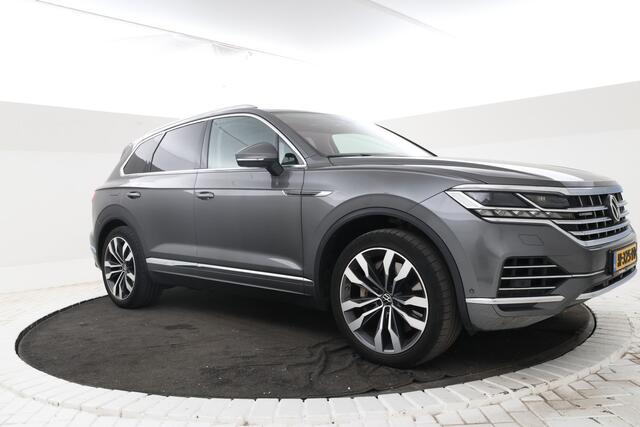 Volkswagen TOUAREG 3.0 TSi eHybrid 4MOTION Panorama, 360 Camera, Digital dash!