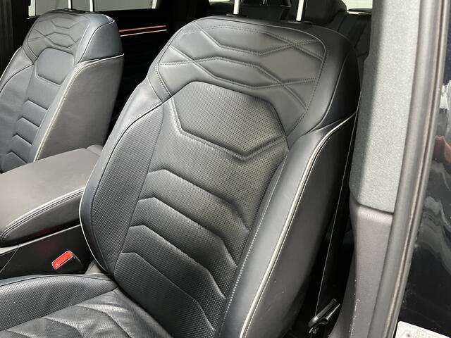 Volkswagen TOUAREG 3.0 TSi eHybrid 4MOTION Elegance / AUTOMAAT/ 381PK/ PANO/ TREKHAAK/ LEER/ LUCHTVERING/ APP-CONNECT/ PARK.SENSOR. + 360 CAMERA/ STUUR+STOELVERWARM./ MEMORY + MASSAGE/ DCC/ ACC/ ELEK.ACHTERKLEP/ HEAD-UP/ NAVI/ DAB