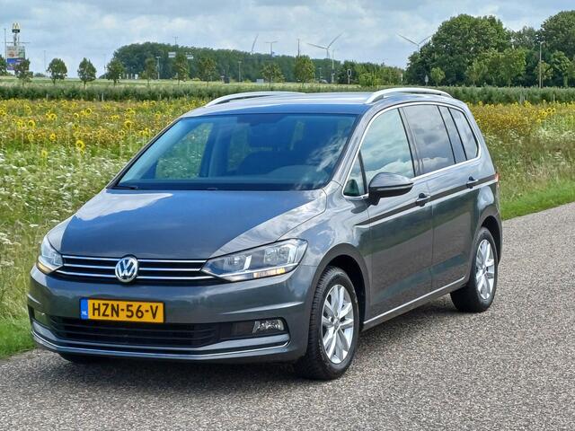 Volkswagen TOURAN 1.4 TSI Highline /Leder/Trekh./Camera/Navi/Cruise/16"/