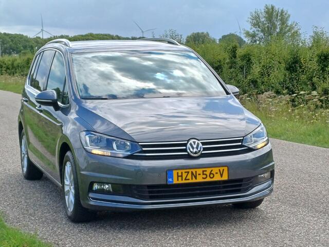 Volkswagen TOURAN 1.4 TSI Highline /Leder/Trekh./Camera/Navi/Cruise/16"/