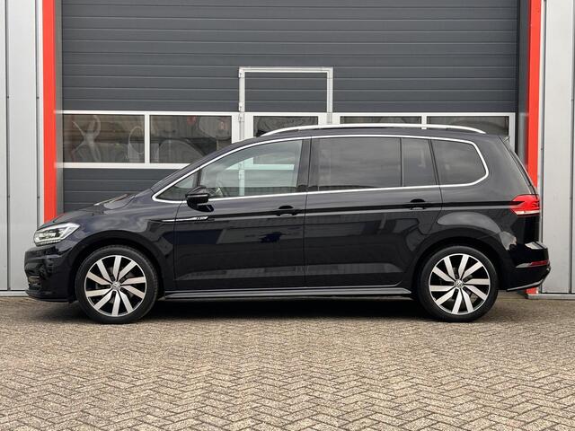 Volkswagen TOURAN 1.5 TSI Highline Business R 7p | R-Line | Pano | Navi | LM | Stoel verwarming |