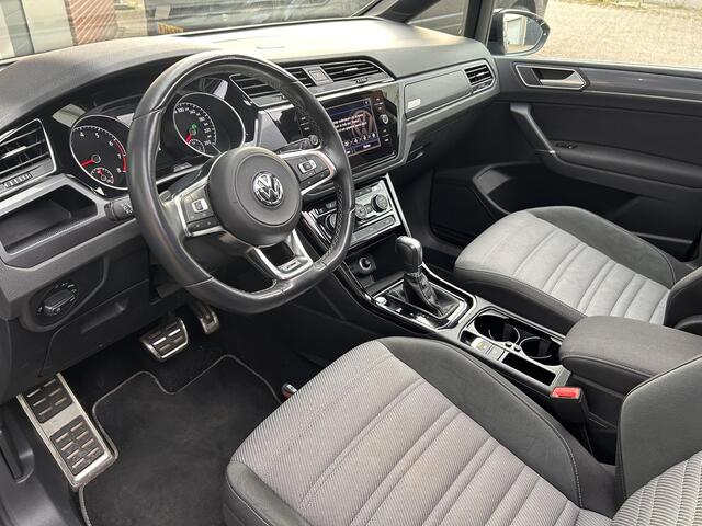 Volkswagen TOURAN 1.5 TSI Highline Business R 7p | R-Line | Pano | Navi | LM | Stoel verwarming |
