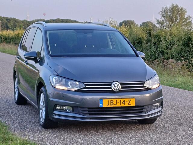Volkswagen TOURAN 1.2 TSI Comfortline 7p/ Cruise / Navigatie/ Clima