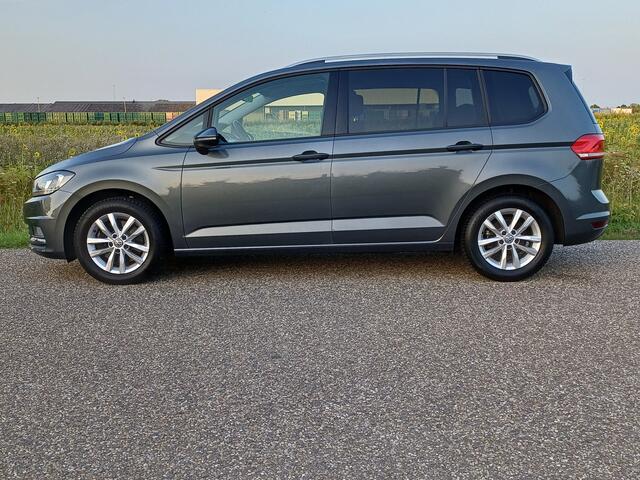 Volkswagen TOURAN 1.2 TSI Comfortline 7p/ Cruise / Navigatie/ Clima