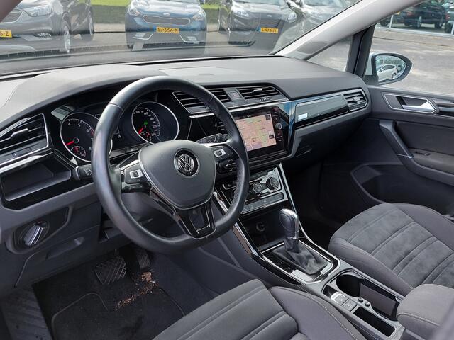 Volkswagen TOURAN 1.4 TSI 150pk DSG Highline Business R-Line 7-Persoons | Navi | Clima | Adap.Cruise | Led Koplampen | Pdc V+A+Camera | Licht+Regensensor | Privacy Glass | 17''lm