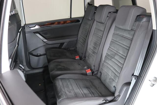 Volkswagen TOURAN 1.2 TSI Highline, 7-Persoons, Navigatie, Bluetooth, ACC