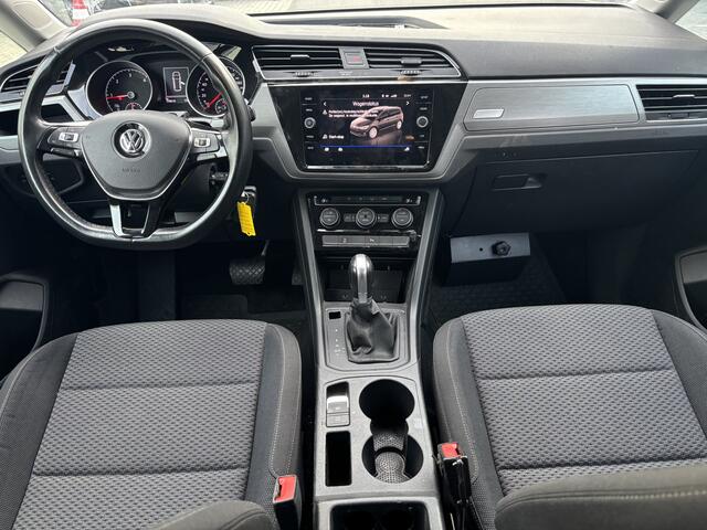 Volkswagen TOURAN 2.0 TDI SCR AUTOMAAT / DEALERONDERHOUDEN