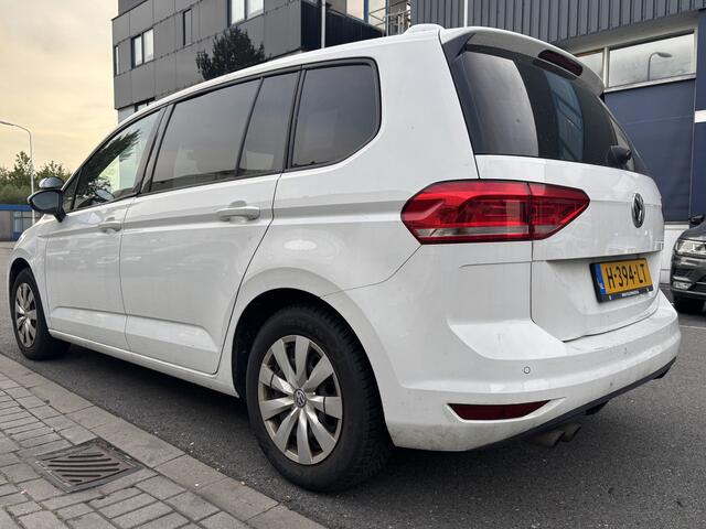 Volkswagen TOURAN 2.0 TDI AUTOMAAT / HONDENWAGEN / DEALER ONDERHOUDEN