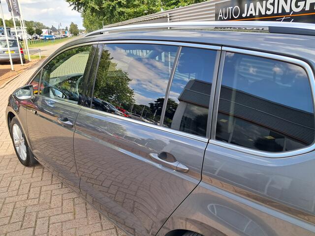 Volkswagen TOURAN 1.4 TSI Highline R-Line 7persoons met automaat en schuif/kanteldak! | Clima | Cruise | Navigatie | Trekhaak | PDC | Voorstoelen verwarmd | RIJKLAARPRIJS INCL 12 MAANDEN GARANTIE EN BEURT