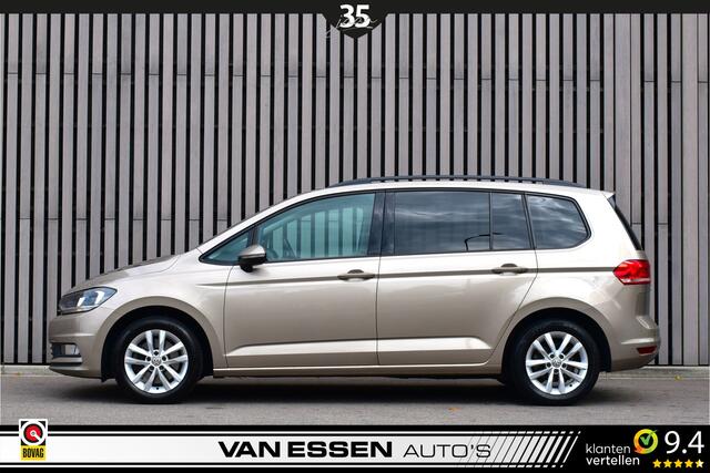 Volkswagen TOURAN 1.2 TSI Connected Series 7p Navigatie Auto-Hold Stoelverw. Perfect onderhouden NL-AUTO!