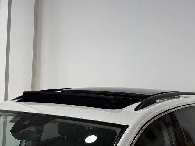 Volkswagen TOURAN 1.4 TSI Connected Series 7persoons | Panorama dak | 7 stoelen | Automaat |