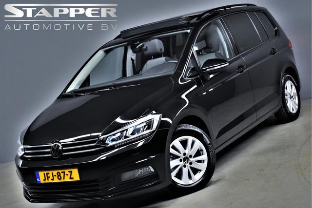 Volkswagen TOURAN 1.5 TSI 150pk Automaat Comfortline Business 7-Pers 1e Eig. Dealer OH Pano/Camera/Keyless/Virtual/Navi/Led/Pdc