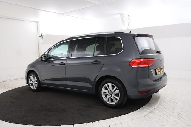 Volkswagen TOURAN 2.0 TDI SCR Highline 7p 7 persoons, apple carplay, navigatie,