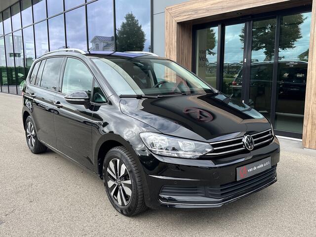 Volkswagen TOURAN 1.5 TSI Comfortline 7-persoons | Keyless | Navi | Camera | Dode hoek | Rijklaar incl. garantie