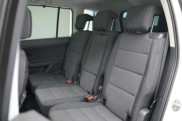 Volkswagen TOURAN 1.5 TSI Highline Business R 7p |Pano|Dodehoek|ACC|Camera|