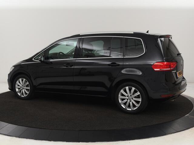 Volkswagen TOURAN 1.4 TSI Highline 7-persoons | Stoelverwarming | Adaptive cruise | Massage | Navigatie | Parkeerhulp | Climate control
