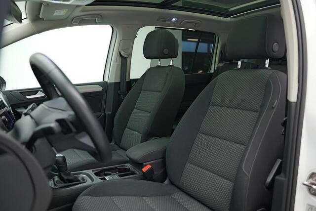Volkswagen TOURAN 1.5 TSI Business 7p |Pano|Virtual|Keyless|Dodehoek|ACC|Camera|