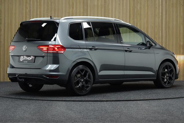 Volkswagen TOURAN 1.4 TSI Highline Business R 7p | Adaptive-cruise | Trekhaak | Parkeerhulp | Navigatie | Clima | Stoel & Stuurverwarming | Apple Carplay & Android Auto | All-season Banden