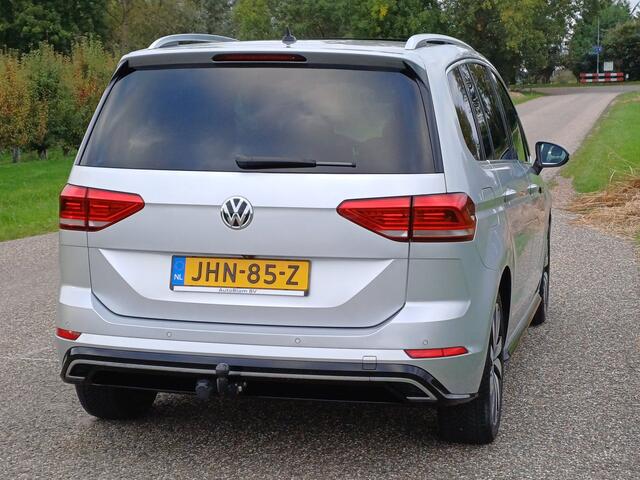 Volkswagen TOURAN TSI Highline Business R-Line 7Pers. /Pano/Trekh./Camera/Navi/