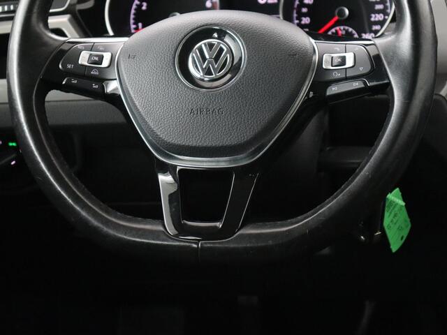 Volkswagen TOURAN 1.2 TSI Highline | 7-persoons | Cruise Control | Trekhaak | Carplay | Climate Control | PDC | Bleutooth