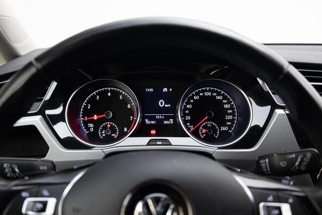 Volkswagen TOURAN 1.5 TSI Highline Business R 7p | Trekhaak |