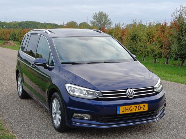Volkswagen TOURAN 1.8 TSI Highline /180 PK!/Pano/Camera/Cruise/Navi/