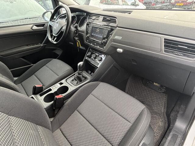 Volkswagen TOURAN 2.0 TDI SCR AUTOMAAT / 119 DKM / DEALER ONDERHOUDEN