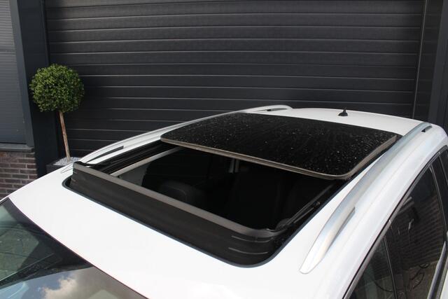 Volkswagen TOURAN 1.4 TSI Highline Business R | 7-Pers. | Pano | Camera