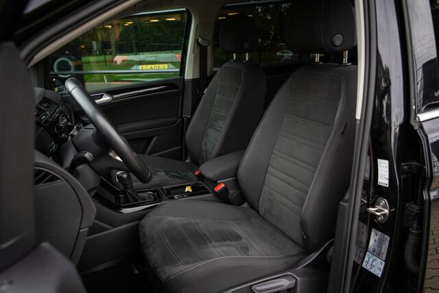 Volkswagen TOURAN 1.5 TSI Highline 7p , 7-persoons, Cruise control, Apple Carplay,