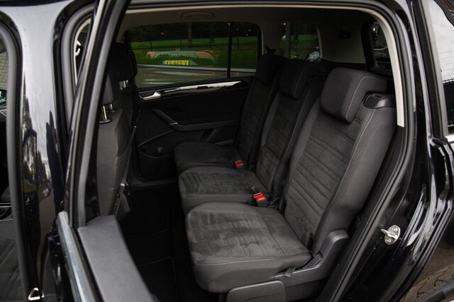 Volkswagen TOURAN 1.5 TSI Highline 7p , 7-persoons, Cruise control, Apple Carplay,