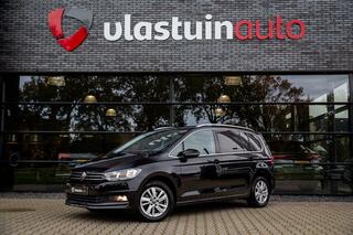 volkswagen-touran-1.5-tsi-highline-