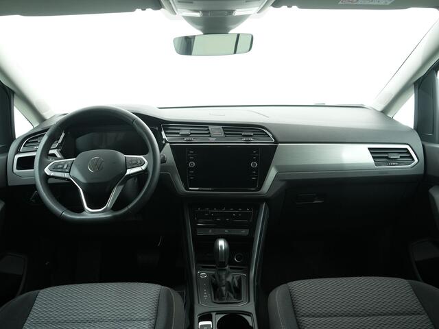 Volkswagen TOURAN 1.5 TSI 150PK COMFORTLINE 7-P Camera | Stoelverwarming | El. Achterklep