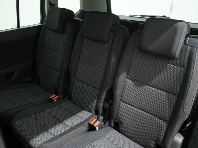 Volkswagen TOURAN 1.5 TSI 150PK COMFORTLINE 7-P Camera | Stoelverwarming | El. Achterklep