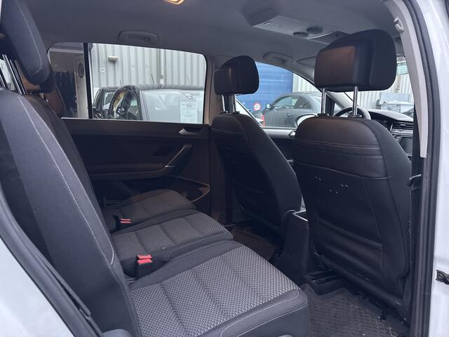 Volkswagen TOURAN 2.0 TDI SCR AUTOMAAT / 206 DKM / DEALER ONDERHOUDEN