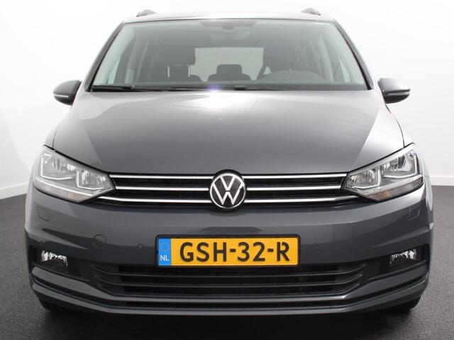 Volkswagen TOURAN 1.5 TSI DSG Comfortline 7p Navigatie Apple Carplay/Android Auto Parkeersensoren Adaptive Cruise Control Stoelverwarming Climate Control