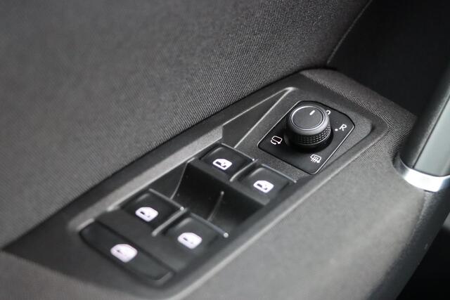 Volkswagen TOURAN 1.8 TSI Highline 180pk DSG7