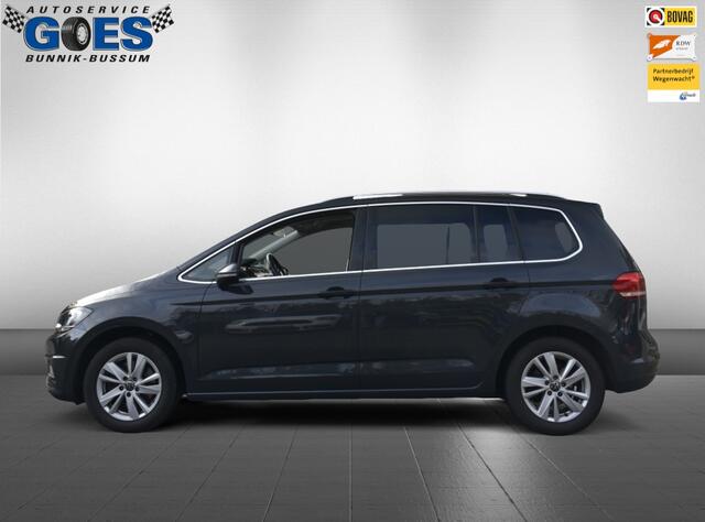 Volkswagen TOURAN 1.5 TSI Highline stoel verw+massage/carplay/7 zitter