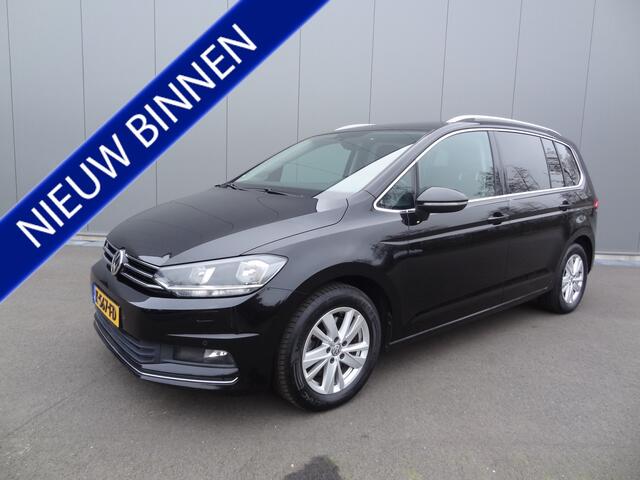 Volkswagen TOURAN 1.5 TSI Highline 7P | NAVI | KEYLESS
