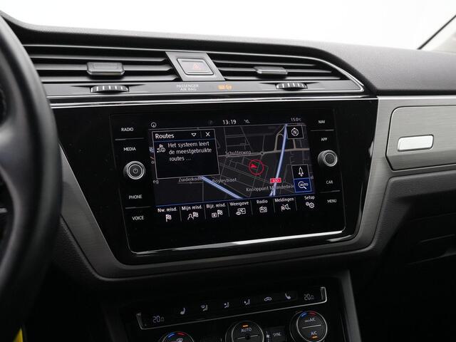 Volkswagen TOURAN 7 pers. 1.4 TSI 150 pk DSG Comfortline | Stoelverwarming | Navigatie | Adaptive Cruise | Parkeersensoren voor/achter