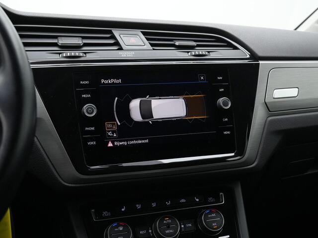 Volkswagen TOURAN 7 pers. 1.4 TSI 150 pk DSG Comfortline | Stoelverwarming | Navigatie | Adaptive Cruise | Parkeersensoren voor/achter