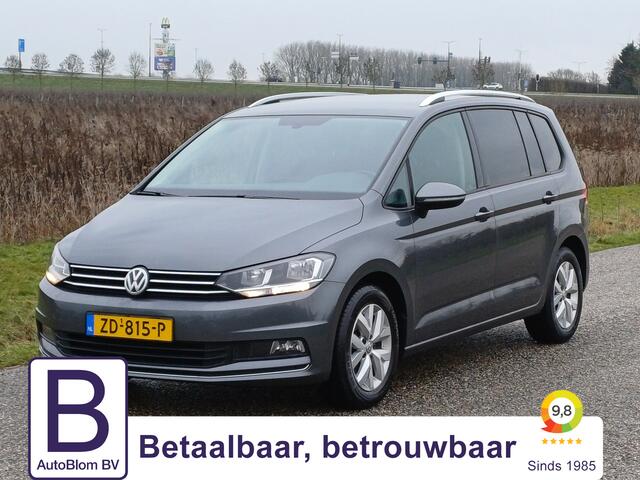 Volkswagen TOURAN Highline / 7 Persoons / Trekhaak/ Camera / Carplay