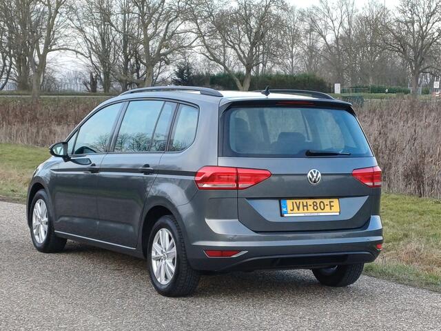 Volkswagen TOURAN 1.5 TSI Comfortline Business 7p / Cruisecontrol / Camera / Carplay