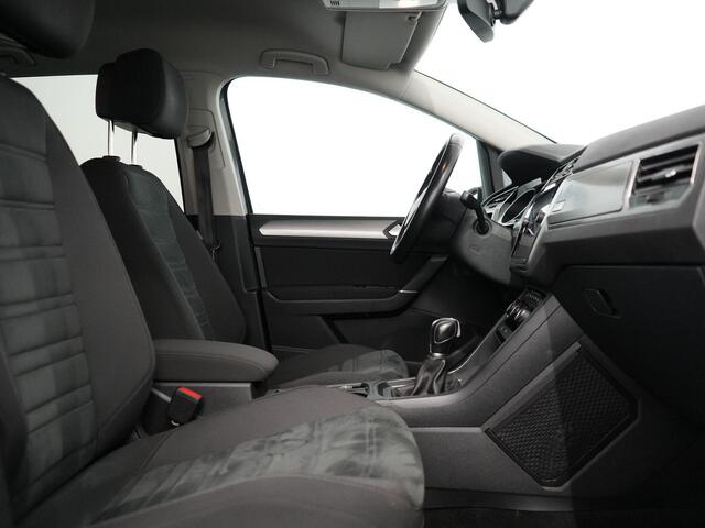 Volkswagen TOURAN 1.5 TSI Highline Business R 7p | Led | ACC | Alcantara | Carplay |