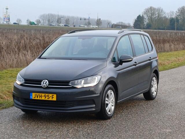 Volkswagen TOURAN TSI Comfortline 7-Pers. /Clima/Navi/Carplay/Cruise/