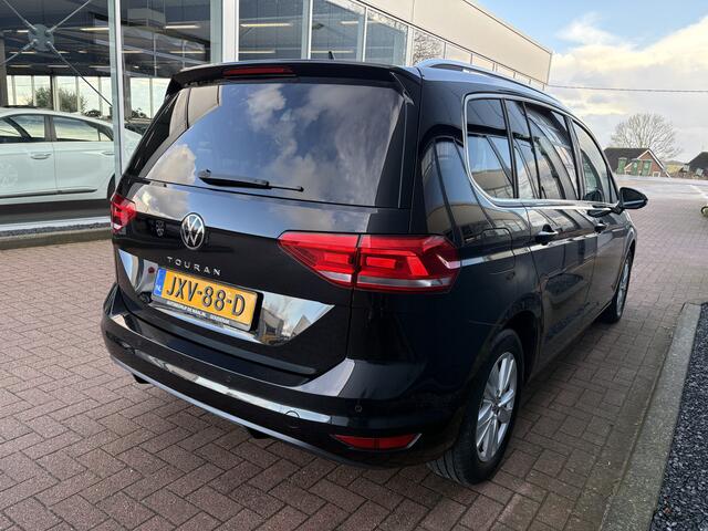 Volkswagen TOURAN 1.5 TSi 150pk Highline 7-persoons NAVI/CARPLAY/CLIMA/ADAPT/CRUISE/PDC