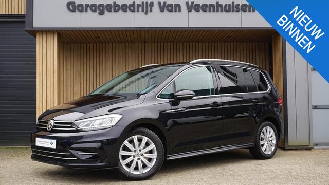 Volkswagen TOURAN 1.5 TSI 150PK 7-Zits DSG R-Line & Highline LED Keyless 17inch LM Stoel & Stuurverwarming *Unieke nette staat*