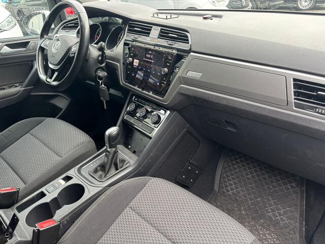 Volkswagen TOURAN 2.0 TDI SCR AUTOMAAT / 86 DKM / DEALER ONDERHOUDEN