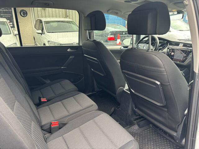 Volkswagen TOURAN 2.0 TDI SCR AUTOMAAT / 86 DKM / DEALER ONDERHOUDEN