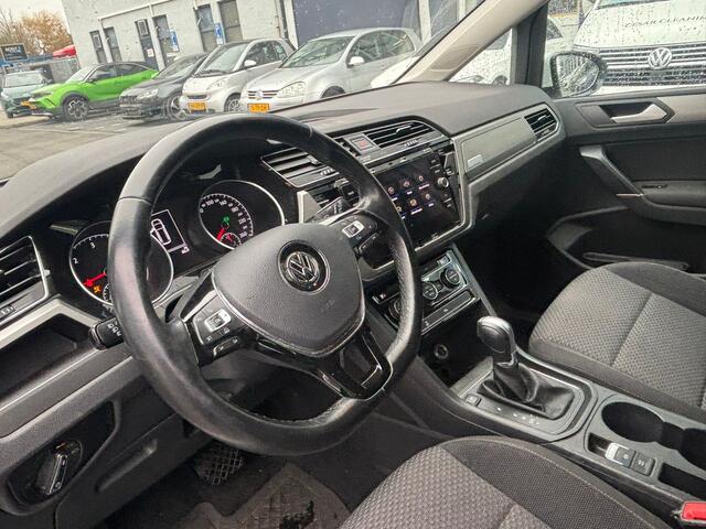 Volkswagen TOURAN 2.0 TDI SCR AUTOMAAT / 151 DKM / DEALER ONDERHOUDEN